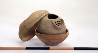 Un véritable trésor libéré d’un vase cananéen après 3000 ans d’enfouissement Un véritable trésor libéré d’un vase cananéen après 3000 ans d’enfouissement