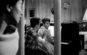 La Servante de Kim Ki-Young, un grand classique du cinéma coréen en version restaurée (en salles le 15 août) La Servante de Kim Ki-Young, un grand classique du cinéma coréen en version restaurée (en salles le 15 août)