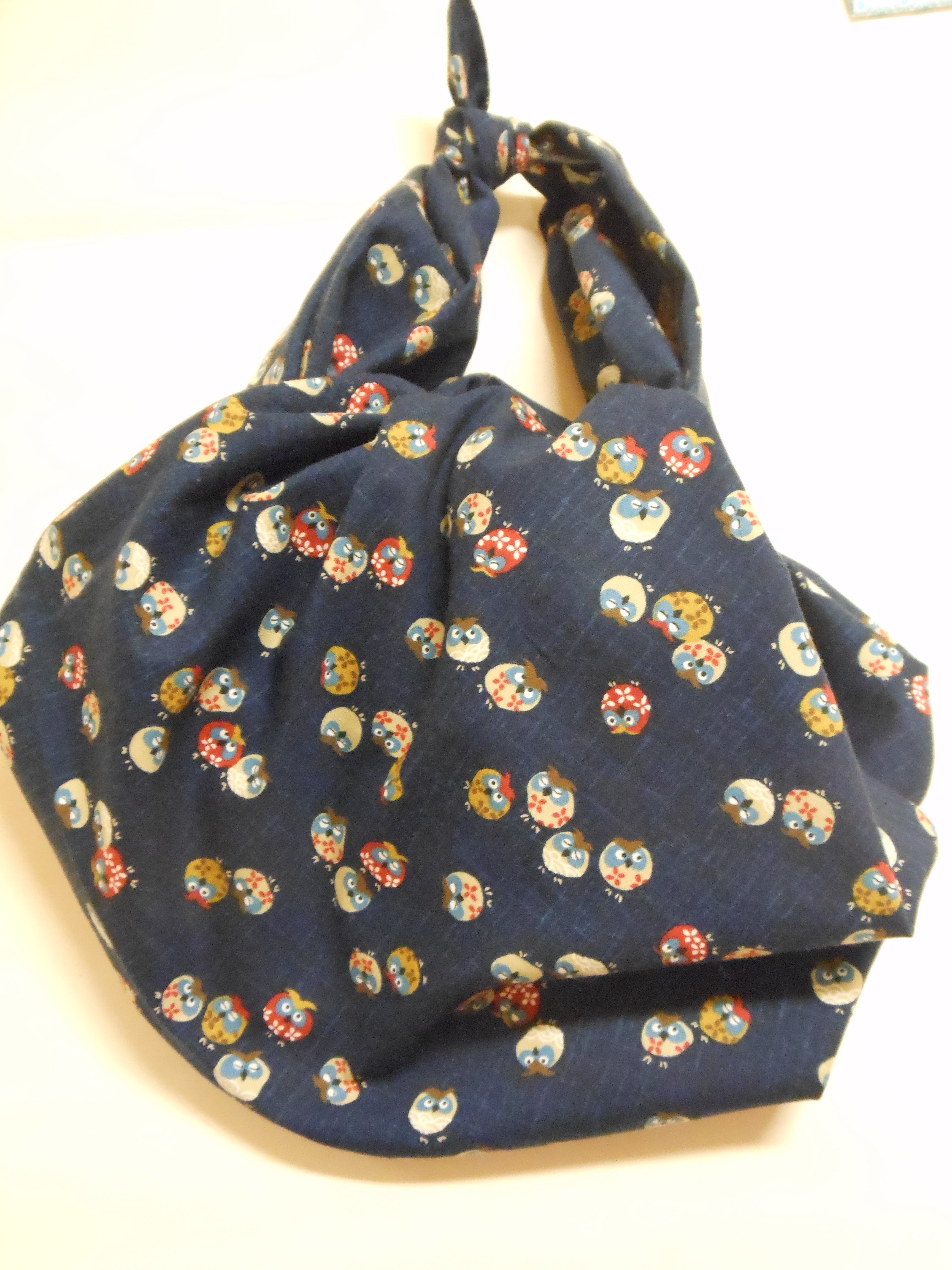 Le furoshiki : un écogeste pour petits et grands Le furoshiki : un écogeste pour petits et grands