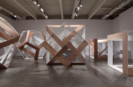 Inhabiting Geometry, un livre qui revient sur le travail de l’architecte Anne Tyng Inhabiting Geometry, un livre qui revient sur le travail de l’architecte Anne Tyng