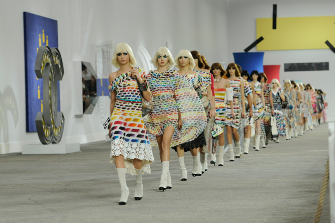 chanel-spring-summer-2014-ready-to-wear-show-pictures-20