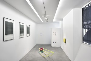 Vue d’exposition Peeping space, galerie Eric Mouchet, 2016