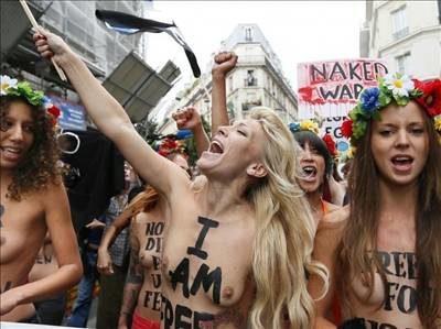 Les FEMEN s’installent à Paris