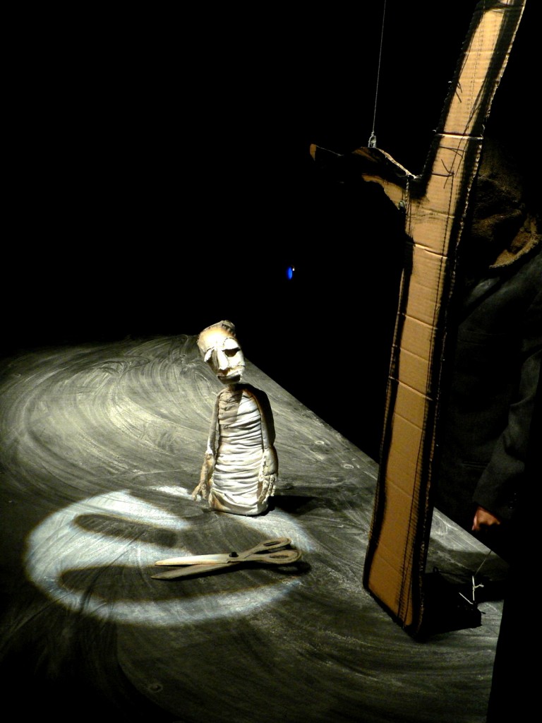 Acte sans parole 1, François Lazaro transcende Beckett en marionnette