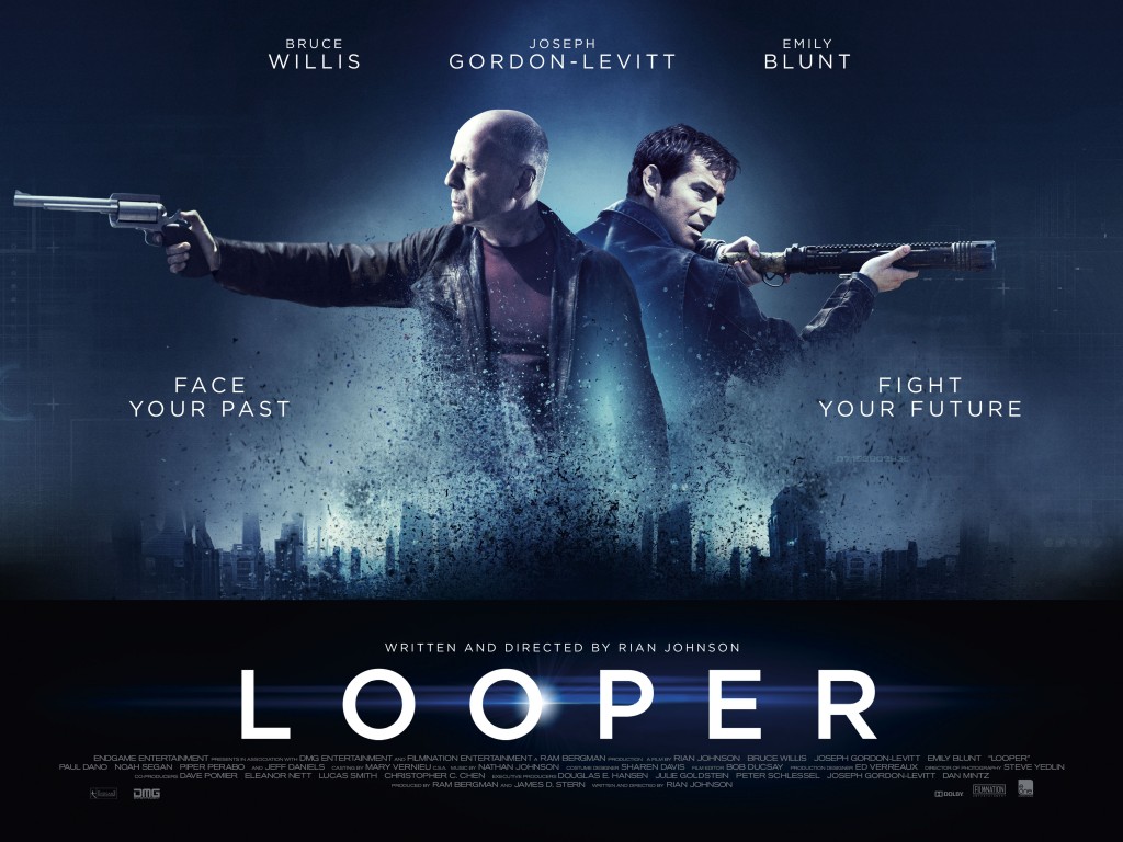 Critique de Looper: Bruce Willis et Gordon Levitt dans un honnête thriller futuriste, loin du chef d’oeuvre annoncé