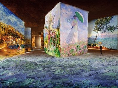 Les Carrières de Lumières des Baux de Provence revêtent les couleurs de Monet, Renoir ou encore Chagall – un véritable voyage sensoriel