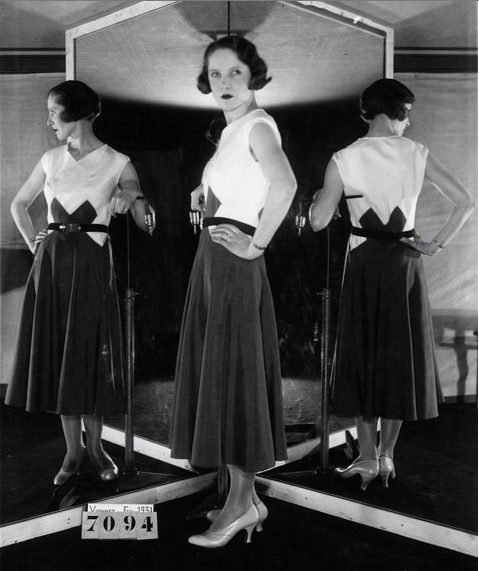 1931, la face, le dos et le profil d’une exposition vue sur toutes les coutures