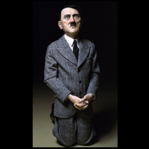 Statue d’Hitler à Varsovie : la polémique se poursuit