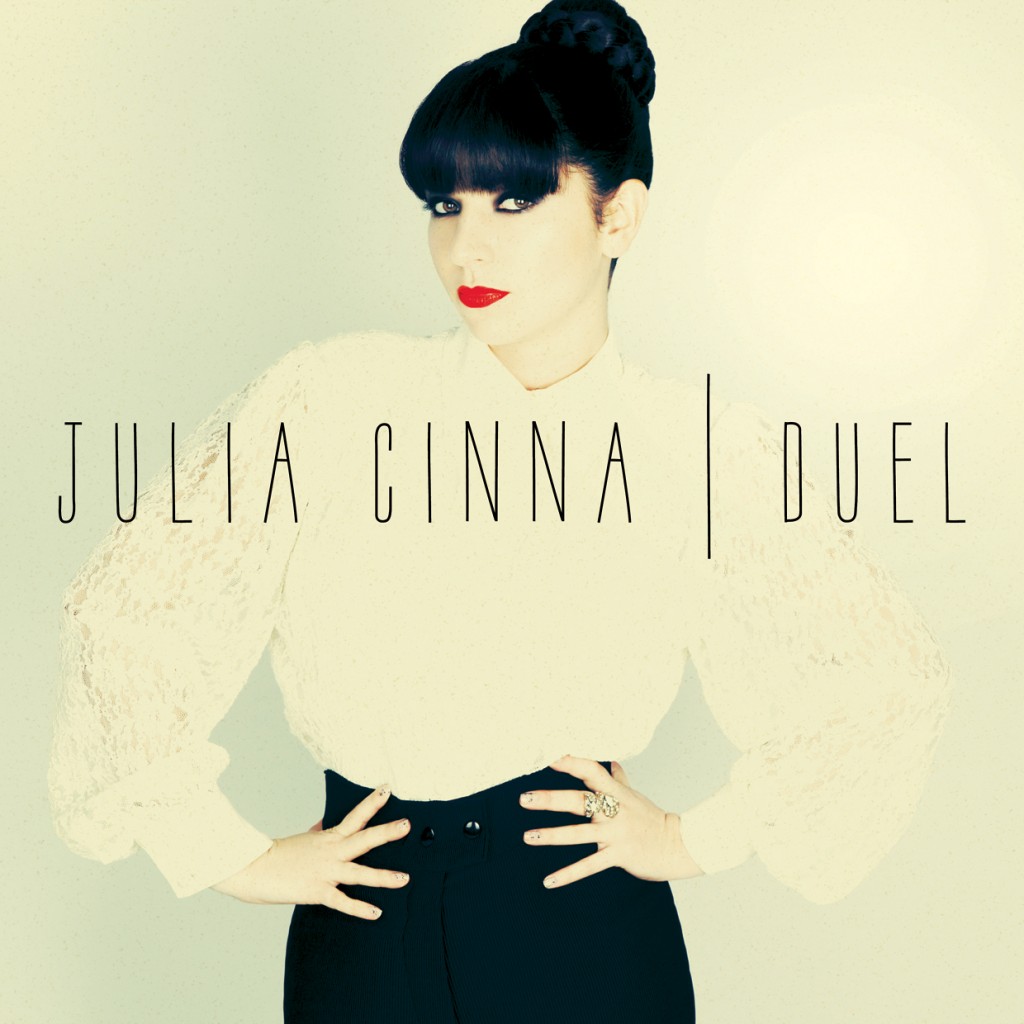 Duel, un premier maxi énergique pour Julia Cinna