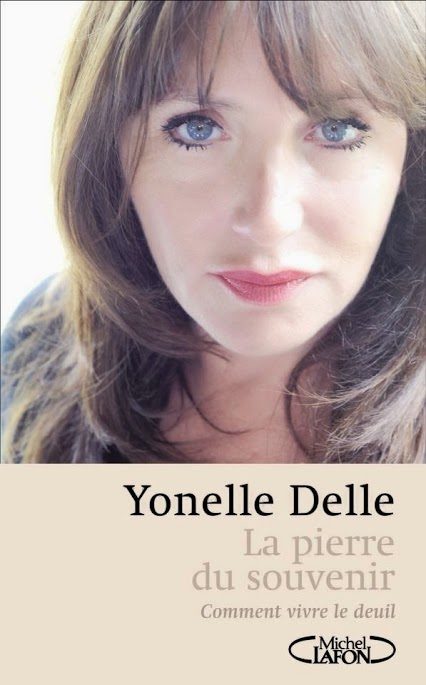 “La pierre du souvenir” : Yonelle Delle, medium, publie un ouvrage sur le deuil