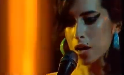 La folle rumeur de la tournée virtuelle d’Amy Winehouse…