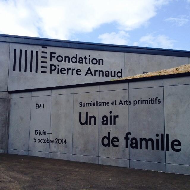 “Un air de famille” : des arts premiers aux surréalistes à la Fondation Pierre Arnaud
