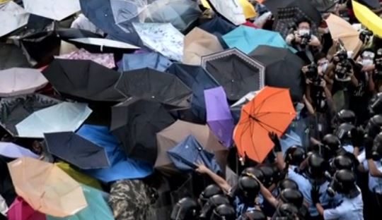 Les parapluies de Hong Kong : les manifestations continuent