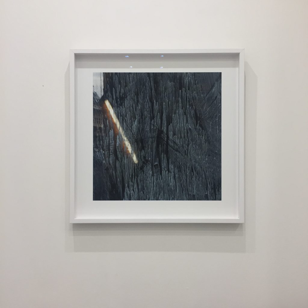 “The in between”, apparition de l’invisible lumière, Alexandra Hedison, à la H Gallery