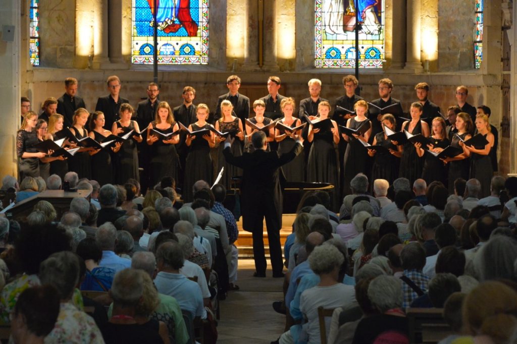 Rencontre musicale de Vézelay 1 : Merveilleuse harmonie par Figure Humaine Kammerchor à Avallon