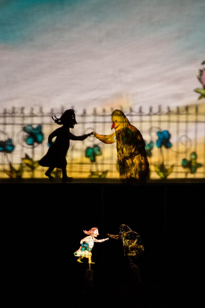 « Moi et Rien » et le théâtre d’ombres infiniment délicat de Teatro Gioco Vita