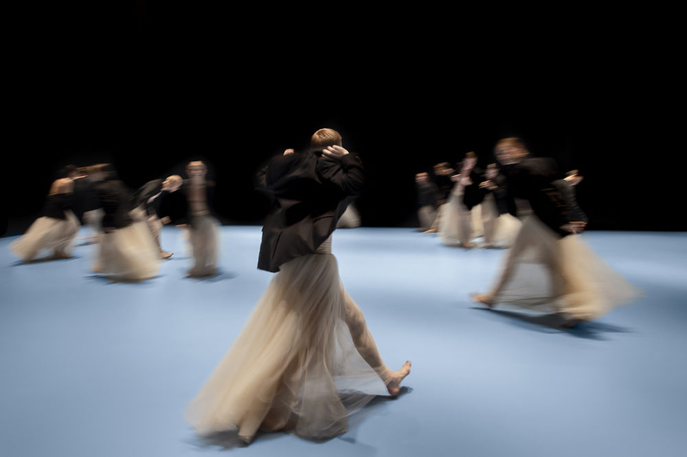 Chaillot invite le Nederlands Dans Theater, une virtuosité de beauté