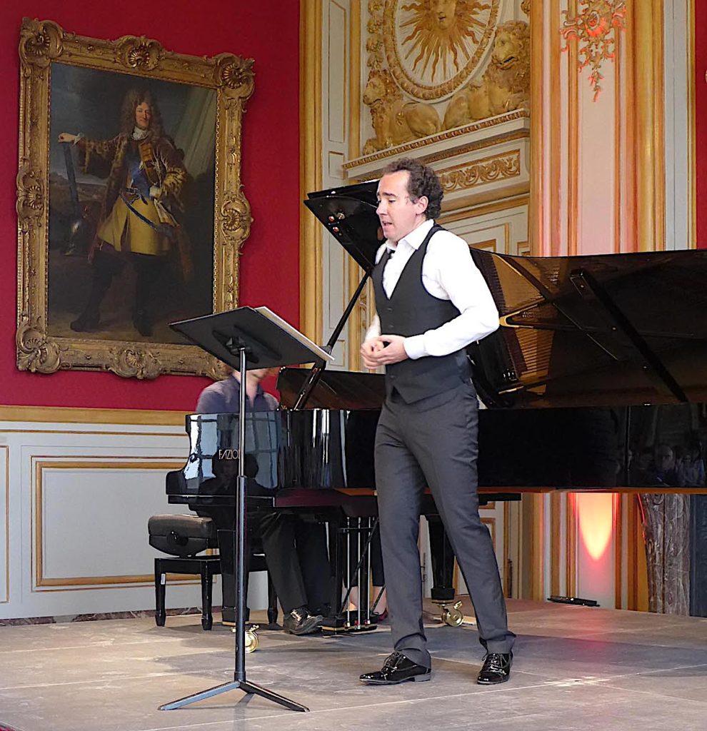 L’excellence à l’ancienne : Dubois et Raës conquièrent en poétes musicaux aux Grand Salon des Invalides