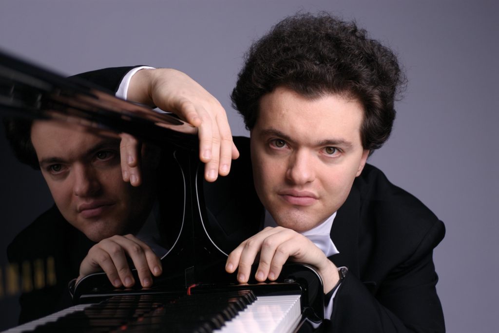 Evgeny Kissin confirme son statut de super-soliste avec l’Orchestre de Paris