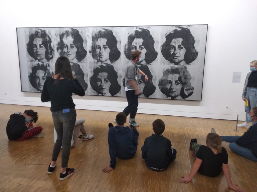 Le Studio Créa de l’Abbaye de Saint-Riquier transforme ses jeunes en commissaires d’exposition au Centre Pompidou