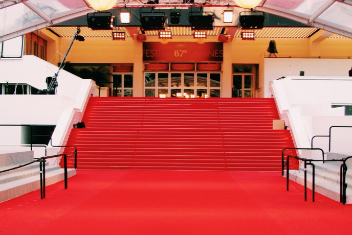 Schiaparelli, Valentino et Louis Vuitton sur les marches du Festival de Cannes