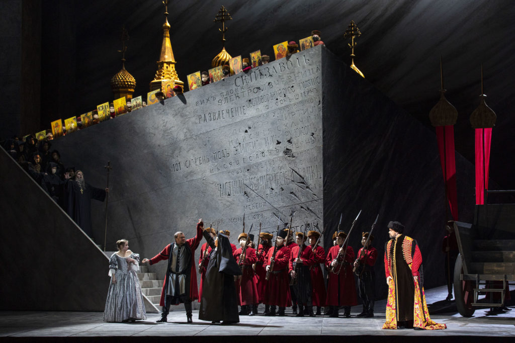 Avec la Khovantchina, l’opéra russe en grande forme à l’Opéra National de Paris