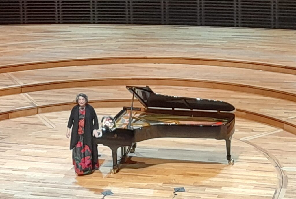 La pianiste Élisabeth Leonskaya est l’invitée  de la Philharmonie de Paris