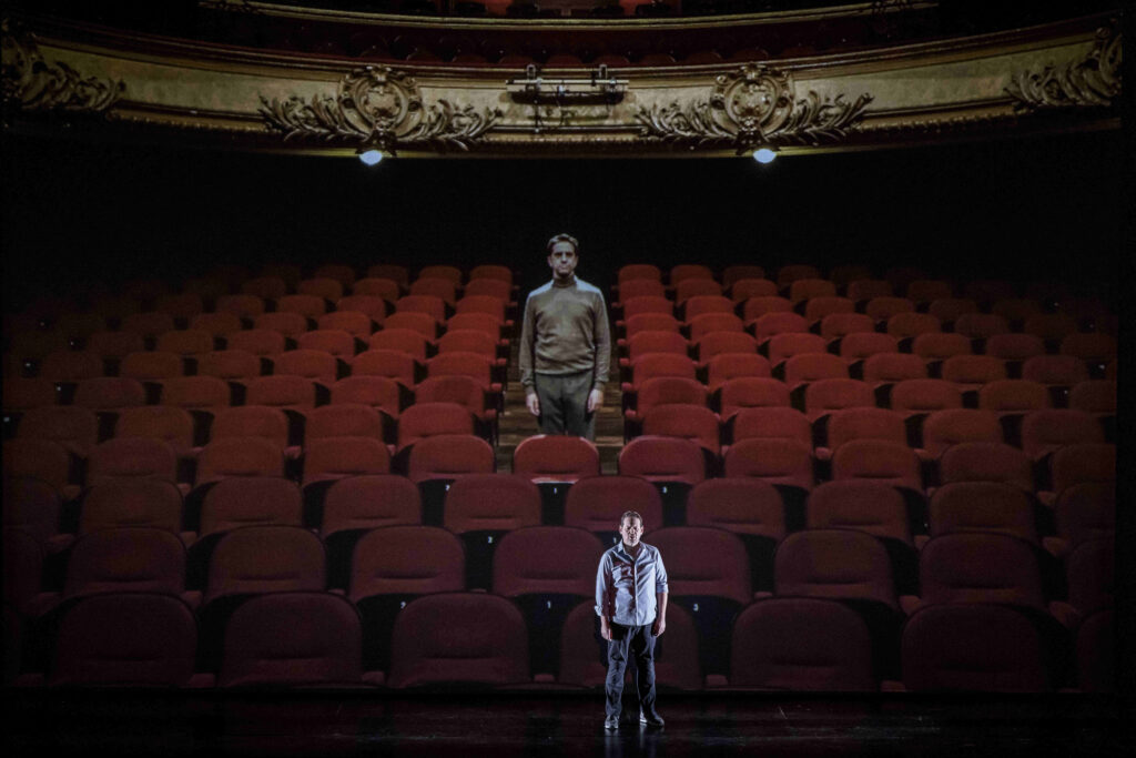 Hamlet de Thomas au miroir de Cyril Teste : une éclatante réussite à Liège