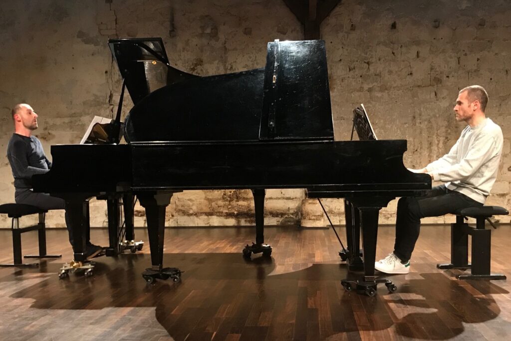 Aurélien Richard et Melaine Dalibert : Tirez sur le piano!