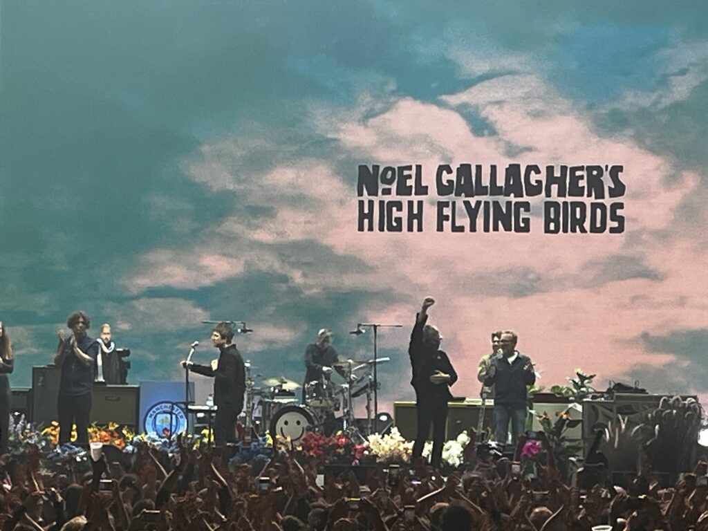 Noel Gallagher’s High Flying Birds électrisent le Zénith de Paris !