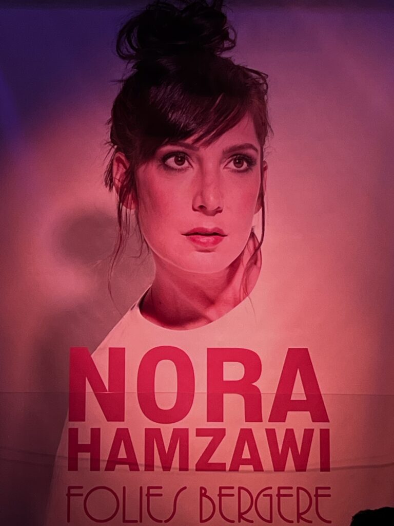Nora Hamzawi triomphe aux Folies Bergère !