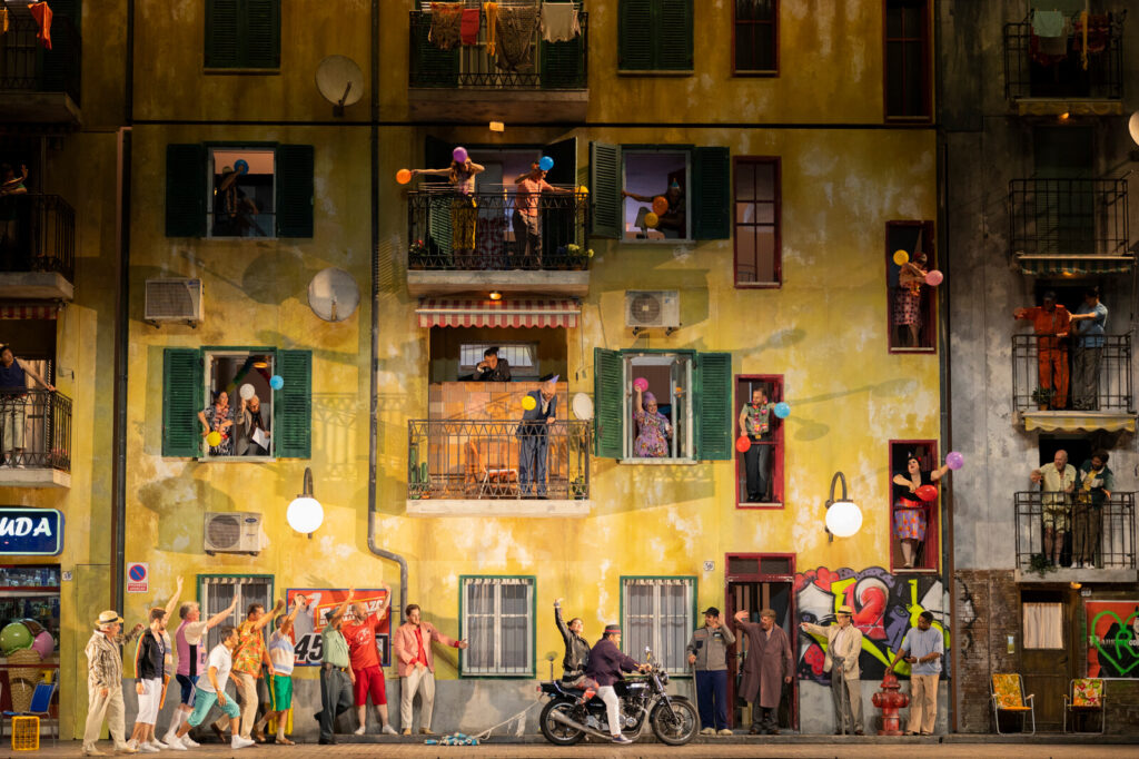“Le Barbier de Séville” de retour à l’Opéra Bastille dans la mise en scène pop de Damiano Michieletto !