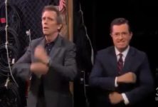 Les Daft Punk plantent une émission US, du coup Stephen Colbert et Hugh Laurie dansent Get Lucky