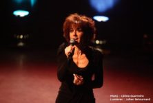 Brigitte Stora a la mémoire qui chante Ferrat, Barbara, Brassens, Brel et Moustaki le 16 juin au Théâtre Le Temple