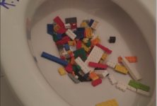 AI WEIWEI privé de jouets par LEGO®