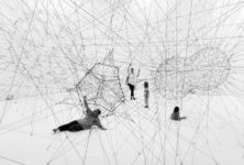 Tomas Saraceno : une proposition vibrante au Palais de Tokyo