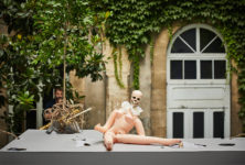 Johanny Bert et Loïc Touzé, la beauté se niche dans le détail au Festival d’Avignon