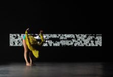 Nuée d’Emmanuelle Huynh, fragments de vie se liant par la danse
