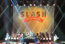 Slash Featuring Myles Kennedy and the Conspirators : une set sous haute tension électrique entrecoupée de réels moments de grâce !