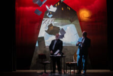 Le Journal au Théâtre de Paris-Salle Réjane : une pièce drôle et intelligente qui vous entraine dans les coulisses du pouvoir !