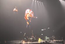 Indochine enflamme l’Accor Arena : un moment suspendu hors du temps !